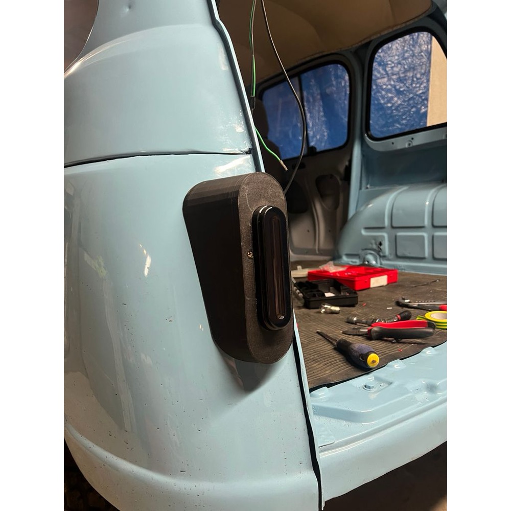Renault 4L LED Arka Stop Lambası Muhafazası görsel 3