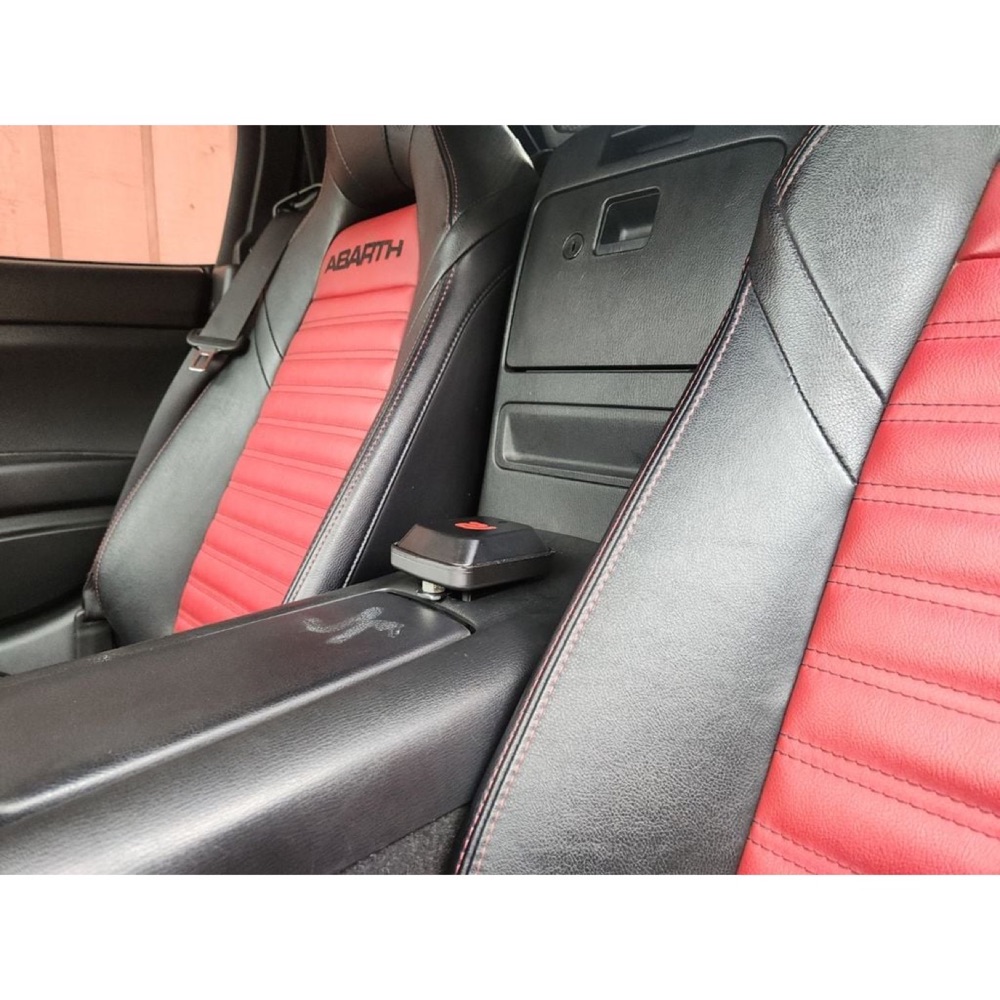 Mazda MX-5 ND Racebox Mini Bardaklık Montajı