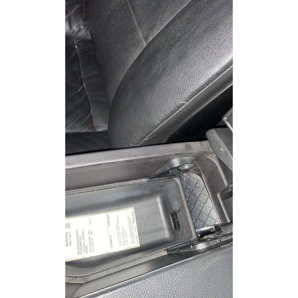 Orta Konsol Bardaklığı (BMW E60/E61 Uyumlu) görsel 4