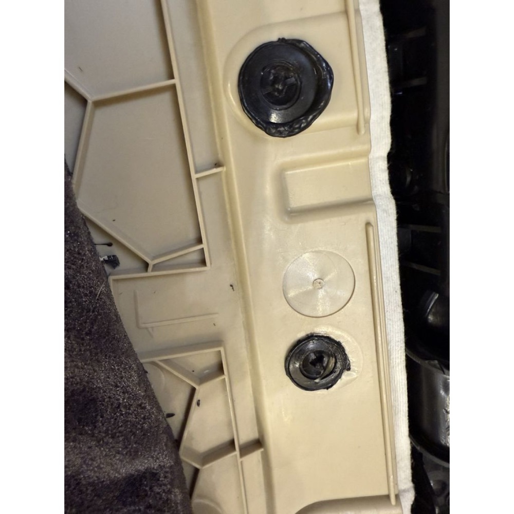 Skoda Repair of door panel fasteners for görsel 4