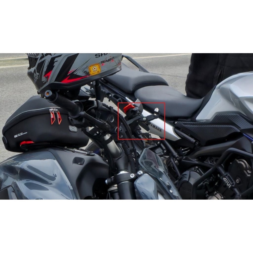 Yamaha MT-07 Quad Lock / GoPro / USB Montaj Aparatı görsel 4