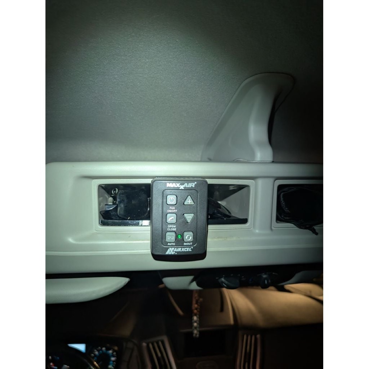 Maxxair Anahtar Montaj Tabanı (Ford Transit Uyumlu)
