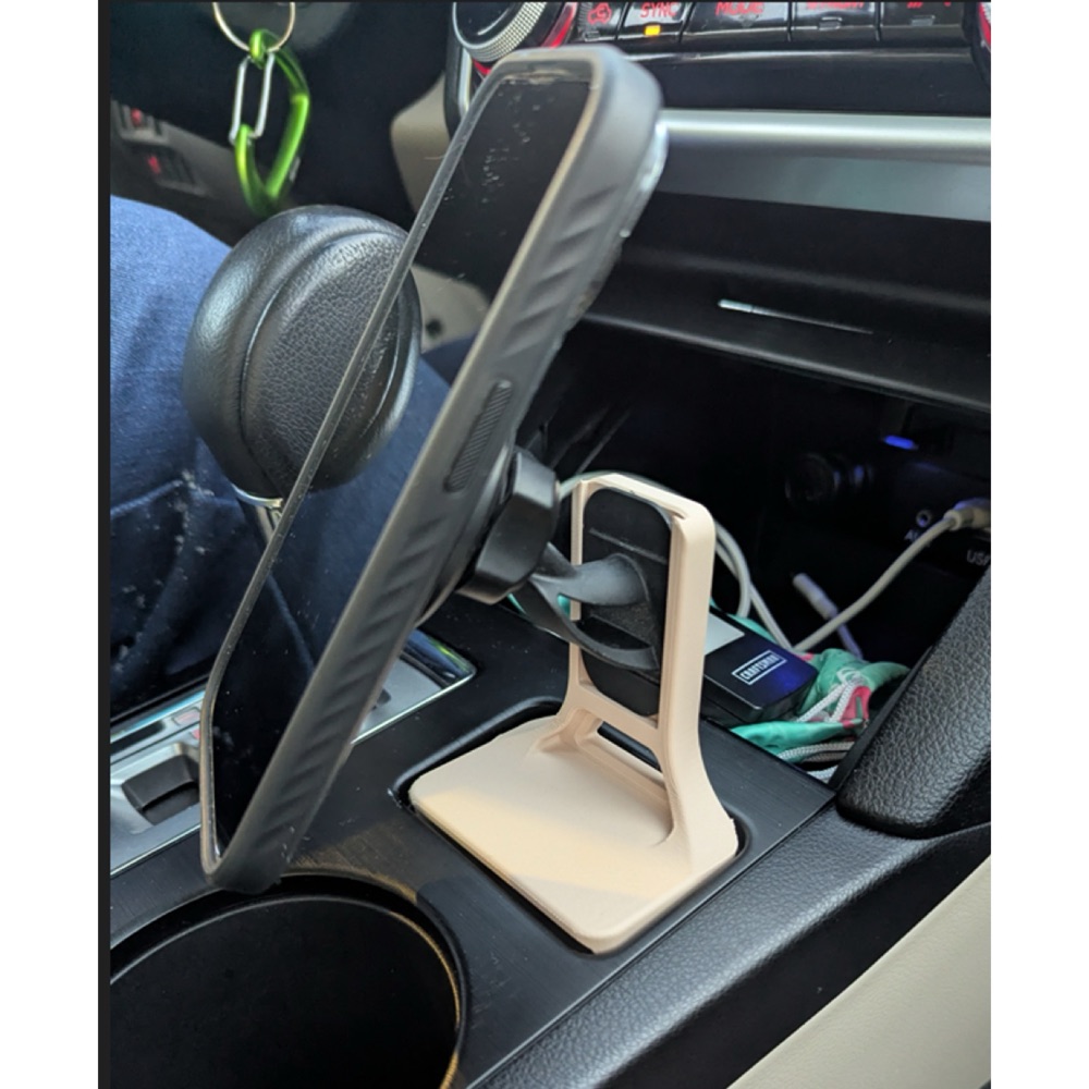 Subaru Outback Bozuk Para Gözü Telefon Tutucusu (2018)