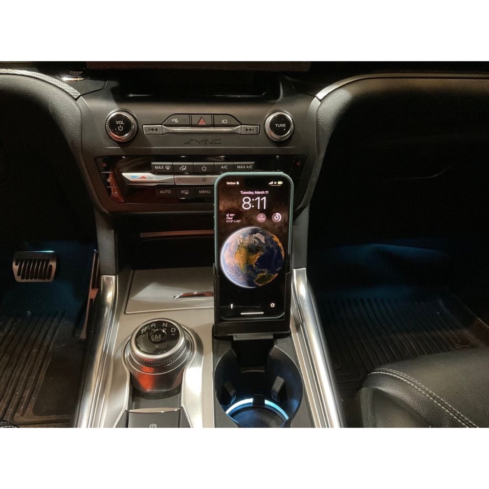 Ford Explorer (2020-2024) Telefon Montu
