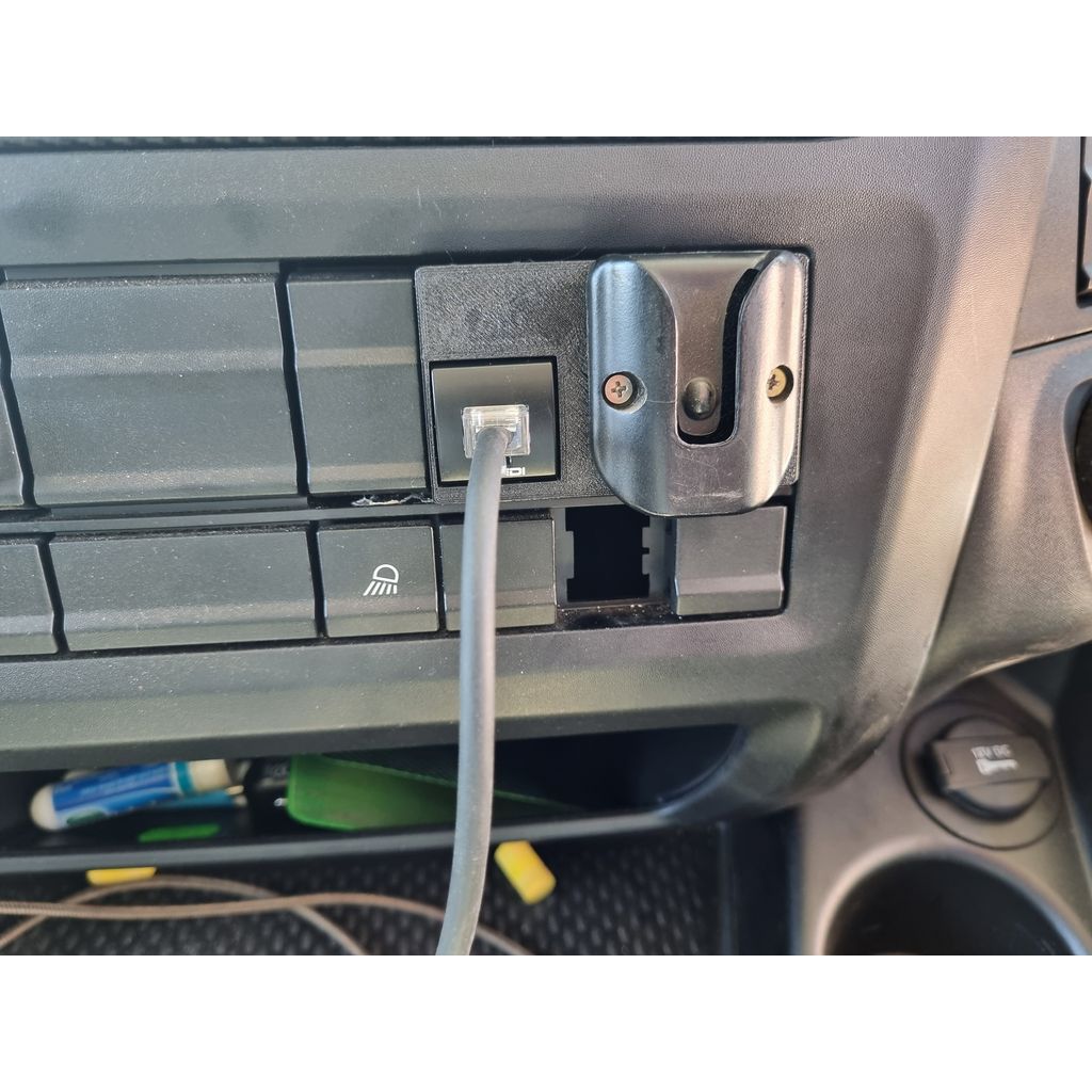 Iveco Kamyon UHF Mikrofon Tutucusu
