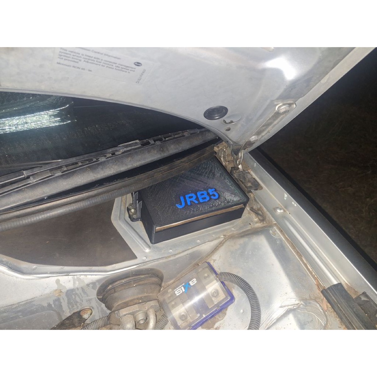 Audi A4/S4 B5 Ön Panel Kaplama İptal Parçası görsel 4