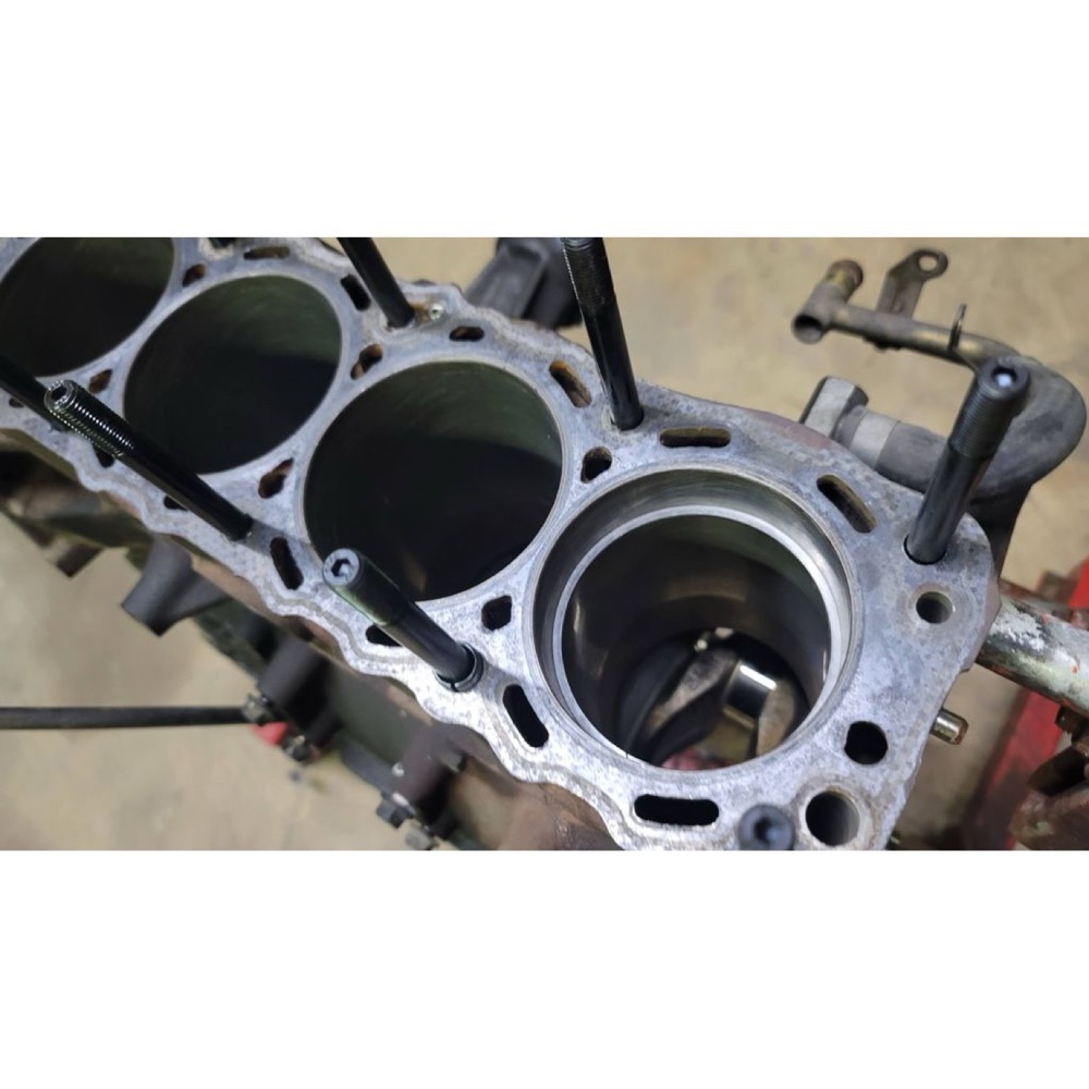 Nissan KA24DE piston halkası açıklık ölçüm aparatı görsel 2