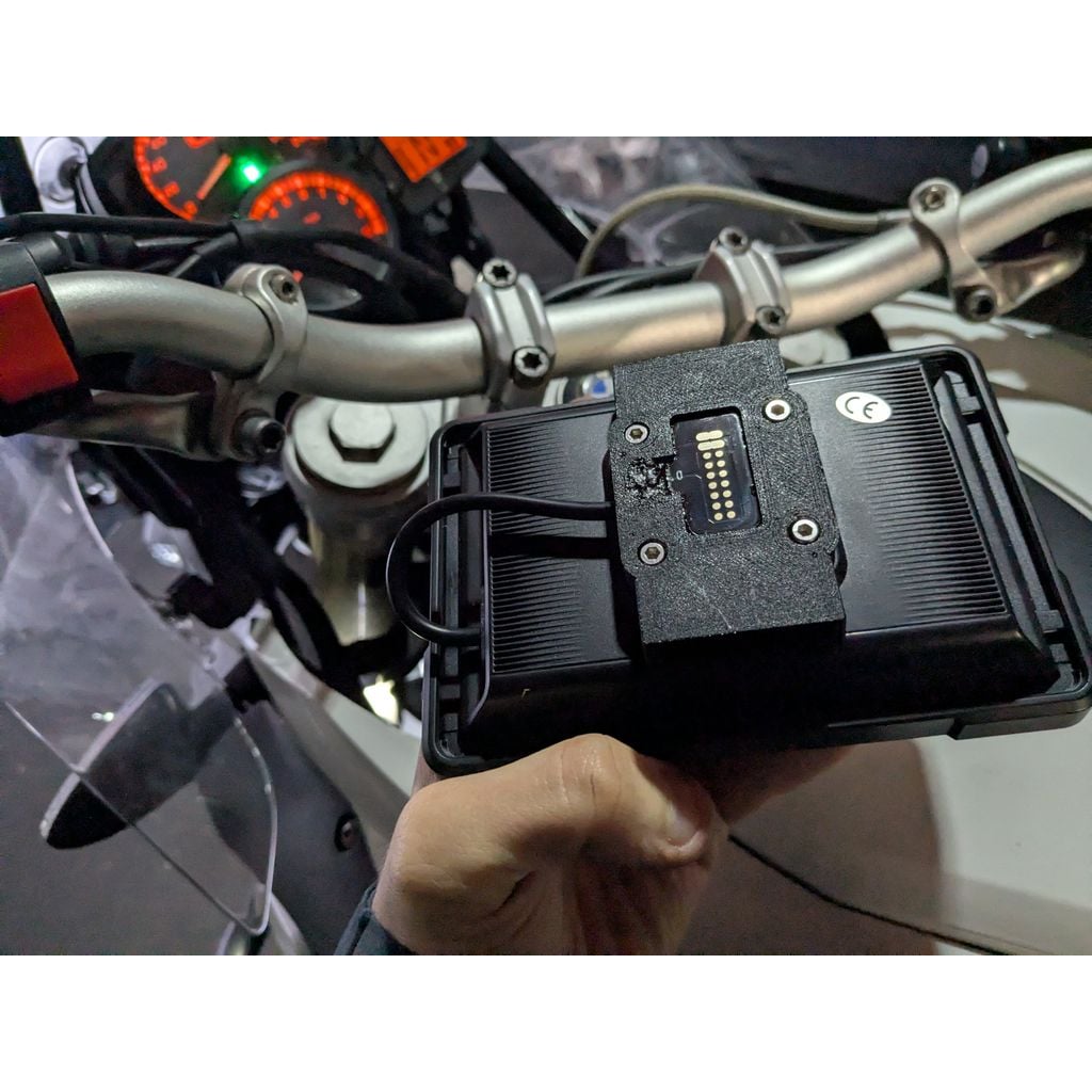 BMW Motorrad EKIY MTC-16 Navigasyon Tutucu Adaptörü