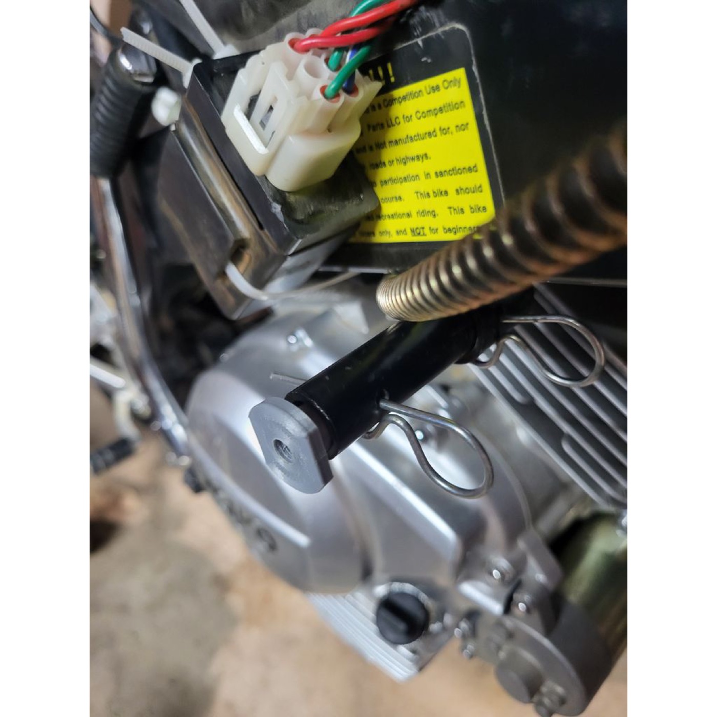 Kayo MR125 / MR150 Gövde Kaydırıcısı ve Çerçeve Burcu