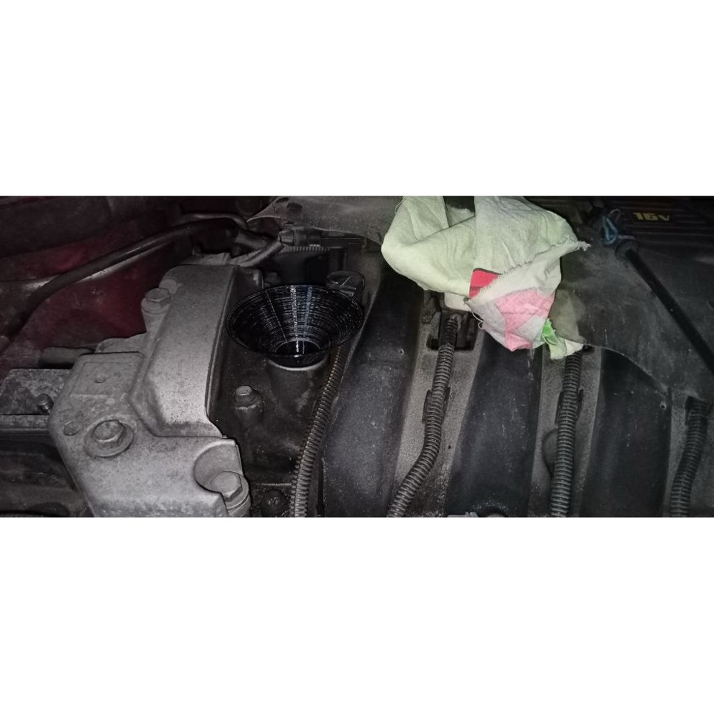 Renault K4M Motor Yağ Doldurma Hunisi