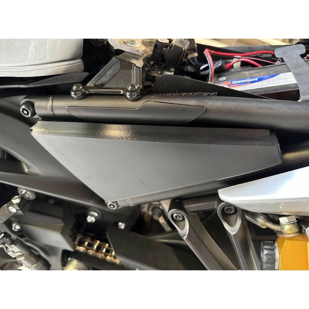 Yamaha MT-09 Yan Alet Kutusu görsel 5