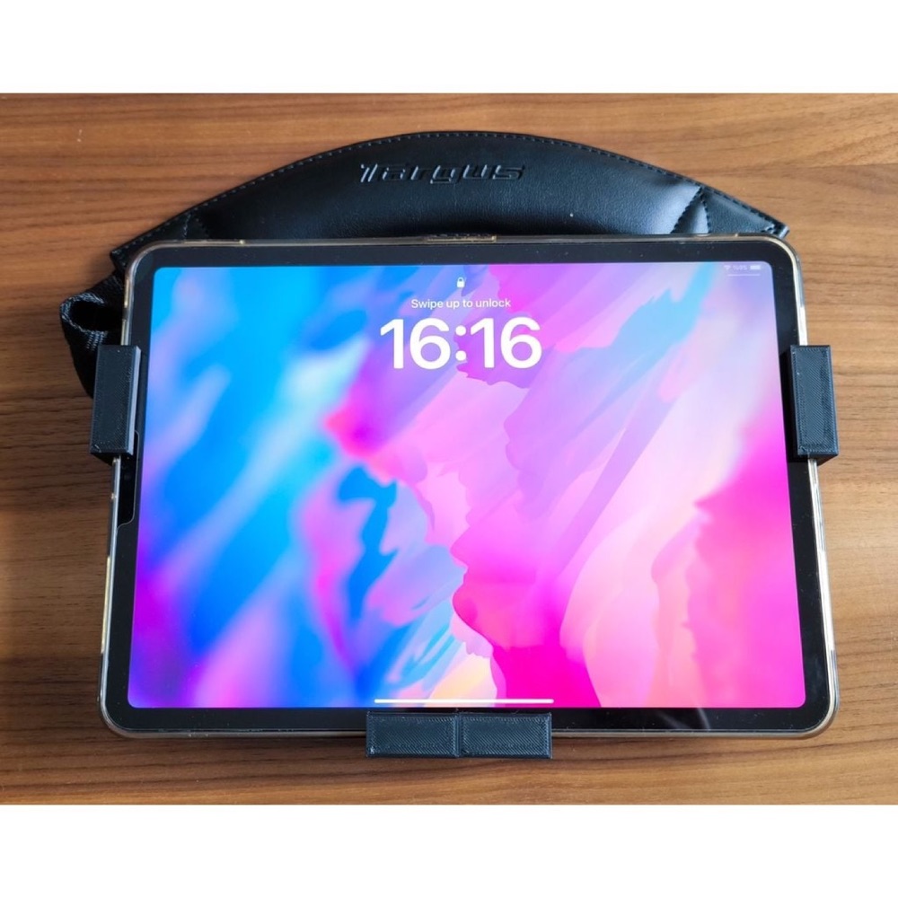 2024 VW Tiguan iPad Pro 11 Tutucu görsel 3