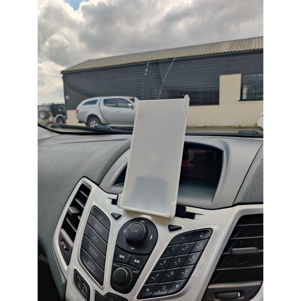 Ford Fiesta Mk6 CD Yuvası Telefon Tutucu Kanadı
