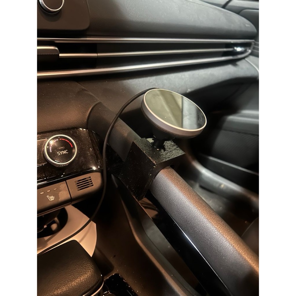 Hyundai Elantra Hybrid Telefon Tutucusu