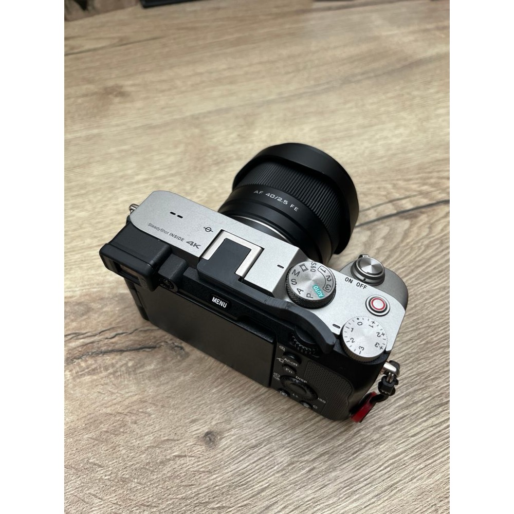 Sony A7C Başparmak Dayanağı (Thumb Grip, Flaş Ayağına Takılır)