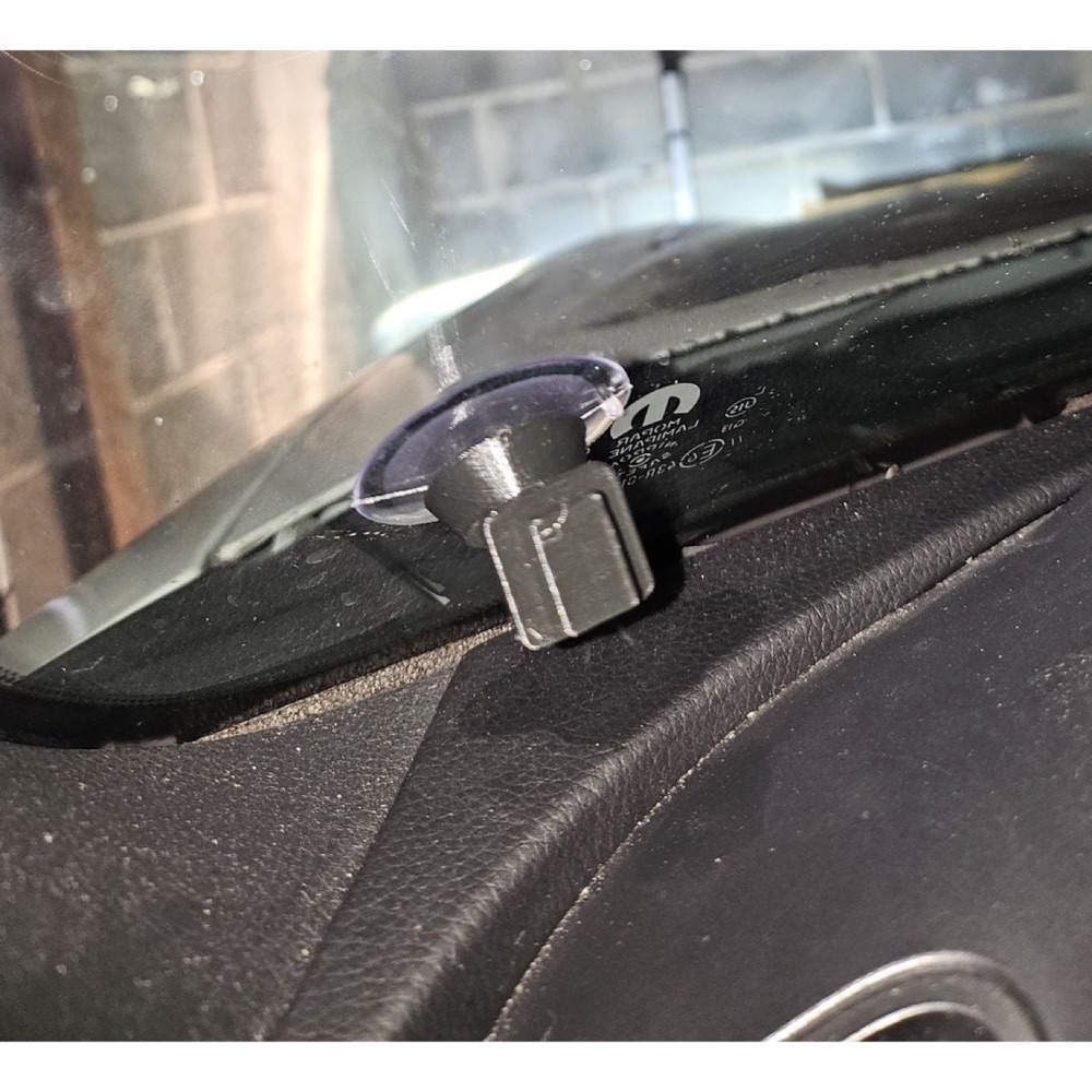 Mazda MX-5 ND UltraGauge Ön Cam Montajı görsel 2