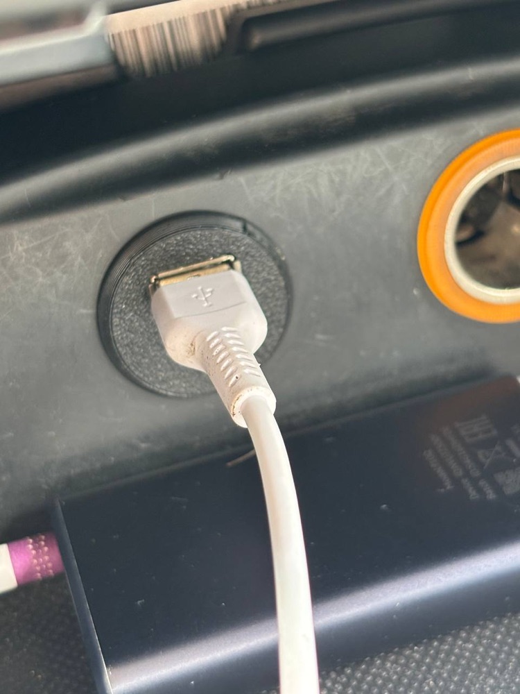 Citroën C4 B7 USB-AUX Yuva Kapağı görsel 2