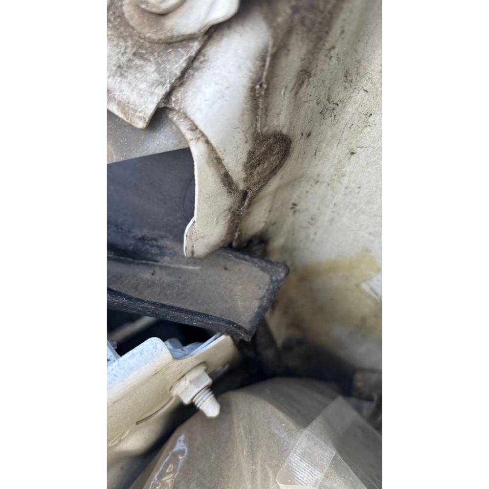 Ford Transit (V363) Yağmur Suyu Tahliye Uzatması görsel 3