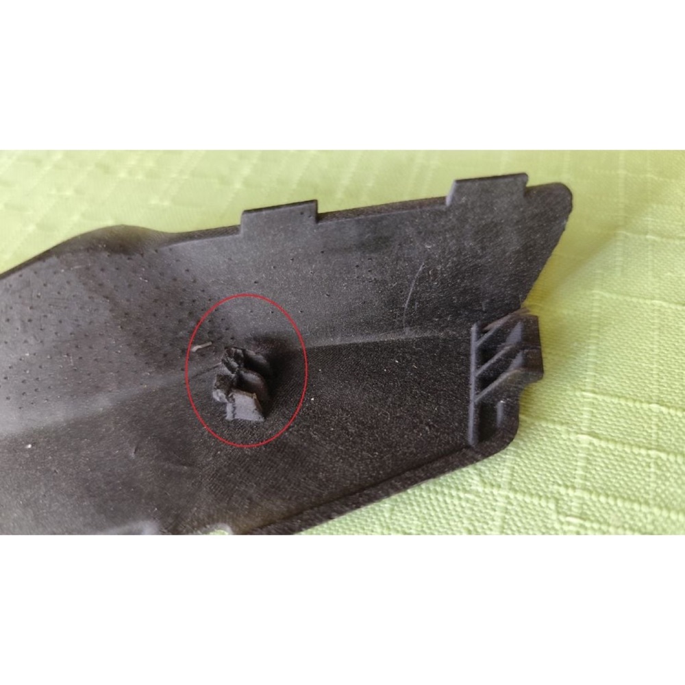 SsangYong Korando Ön Cam Köşe Trim Kapağı (79440-34000) görsel 2