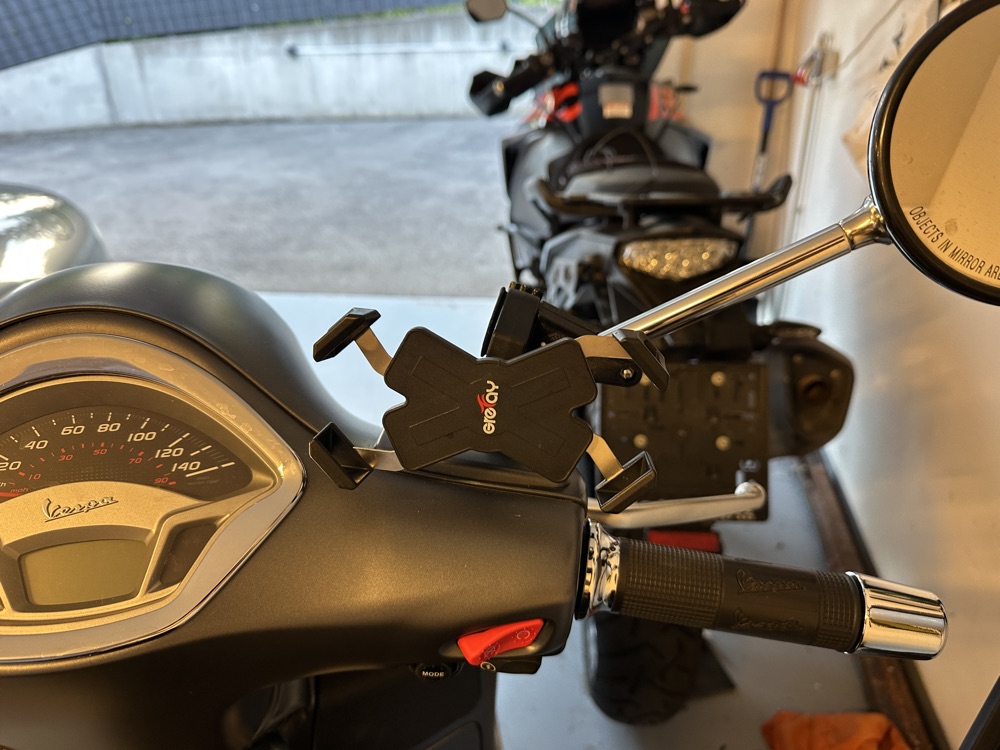 Vespa Evrensel Telefon/Ayna Tutucu