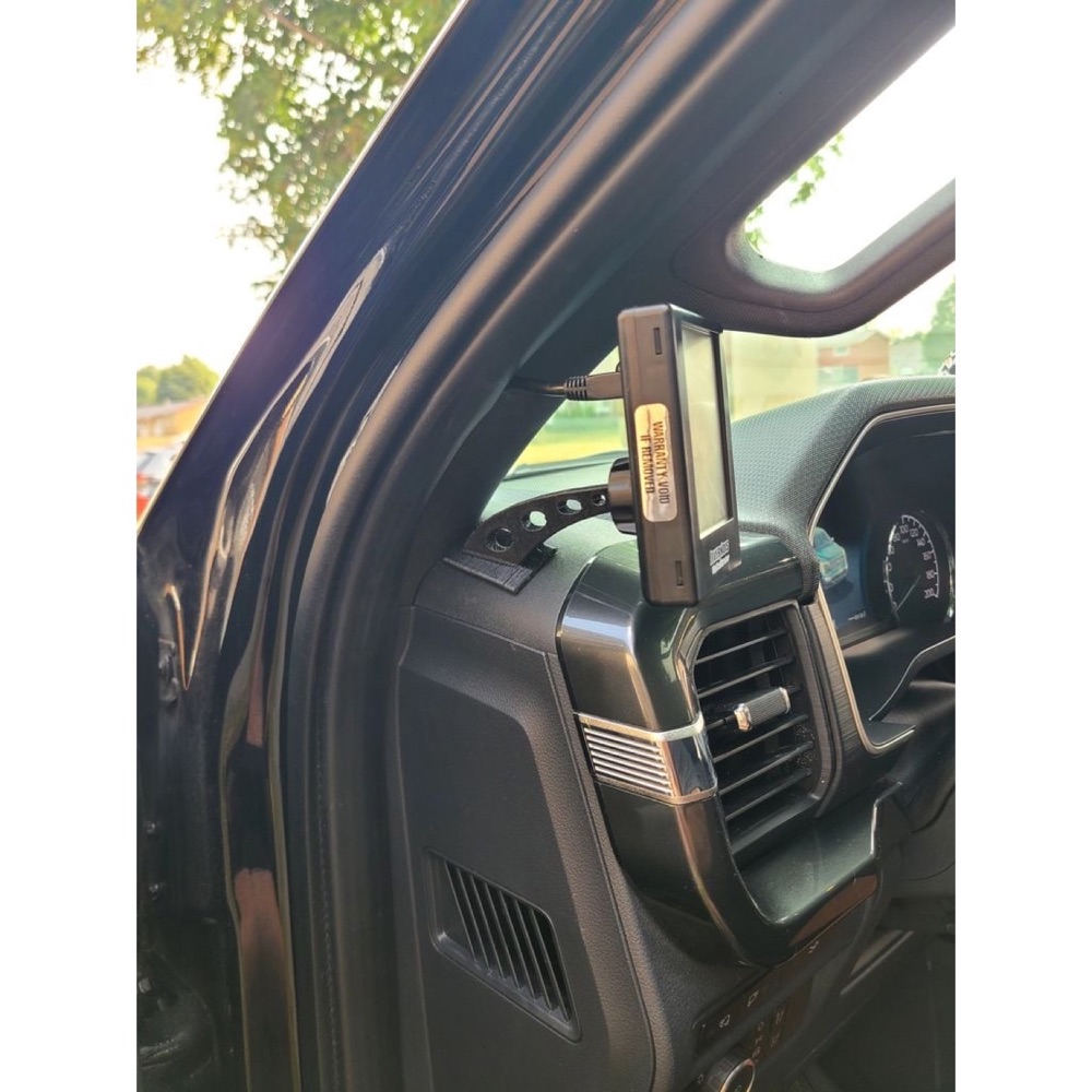 Ford F-150 (2021 ve Sonrası) Sol Pano Top Mafsallı Tutucu