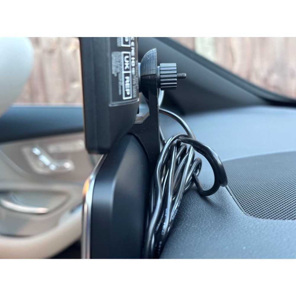 Mercedes Komut Ekran Montajı (Krunia RC11 için)