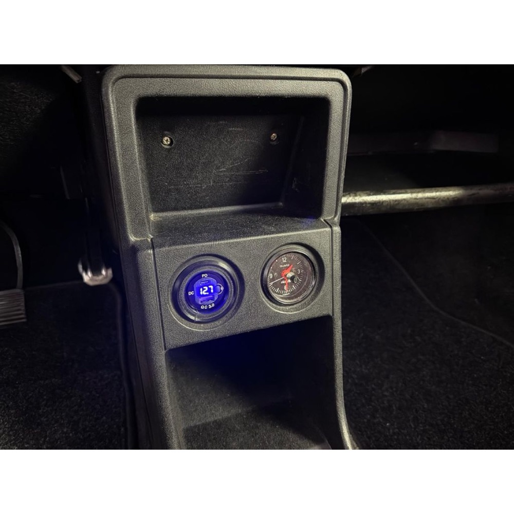 Ford Fiesta (80'ler) Ø52 mm USB Adaptör Halkası görsel 2