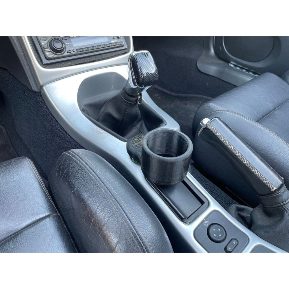 Alfa Romeo Spider Konsol İçecek Tutucusu görsel 2