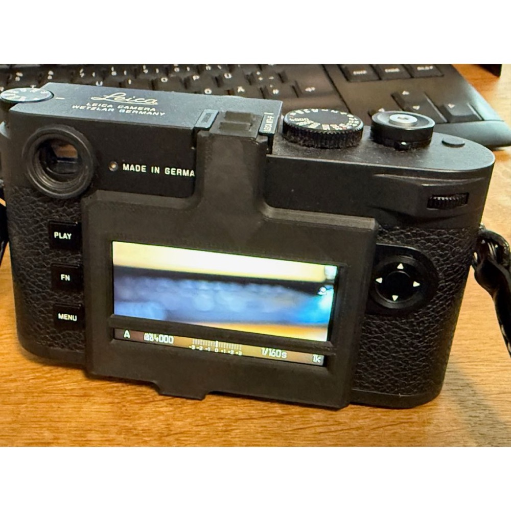 Leica M11 Panorama (XPan Oranı) Ekran Maskesi