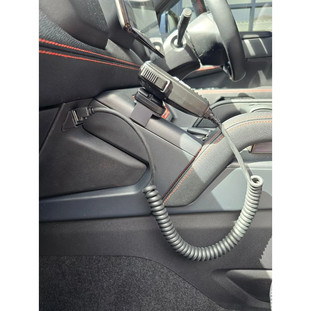 BYD Shark 6 UHF Telsiz Tutucusu görsel 2