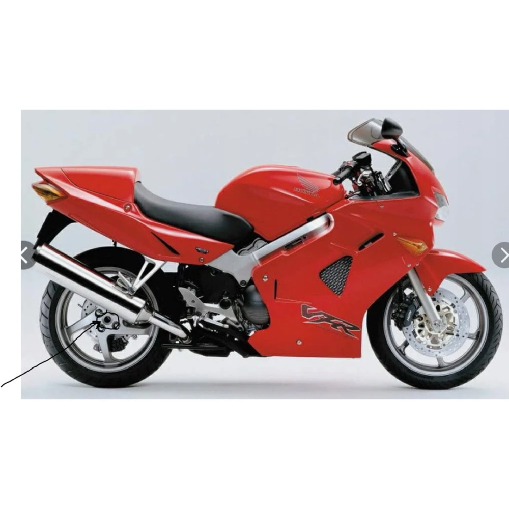 Honda VFR800 Arka Teker Aksı Sağ Delik Tapası görsel 2