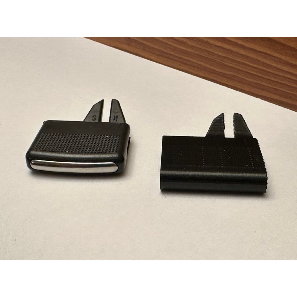Audi A4 B6/B7 (2002-2008) Ön Panel Klima Izgarası Klipsi