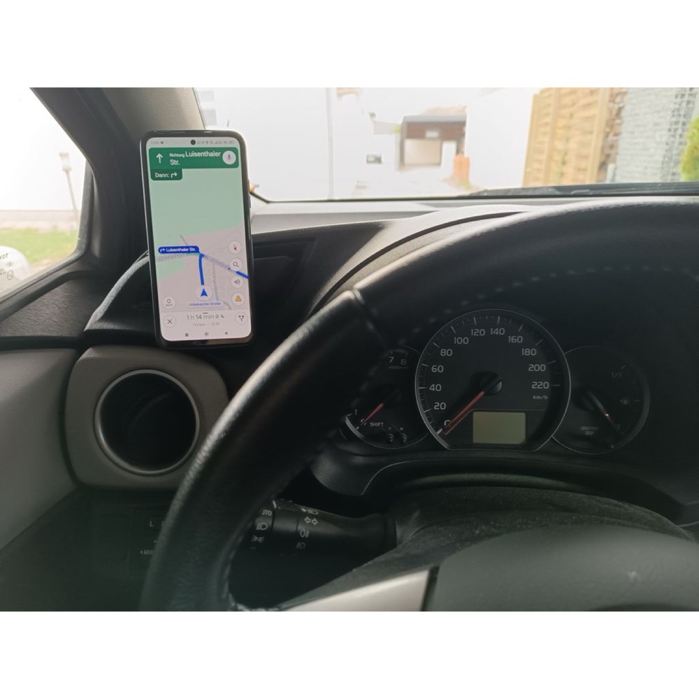 Toyota Yaris Telefon Tutucu görsel 2