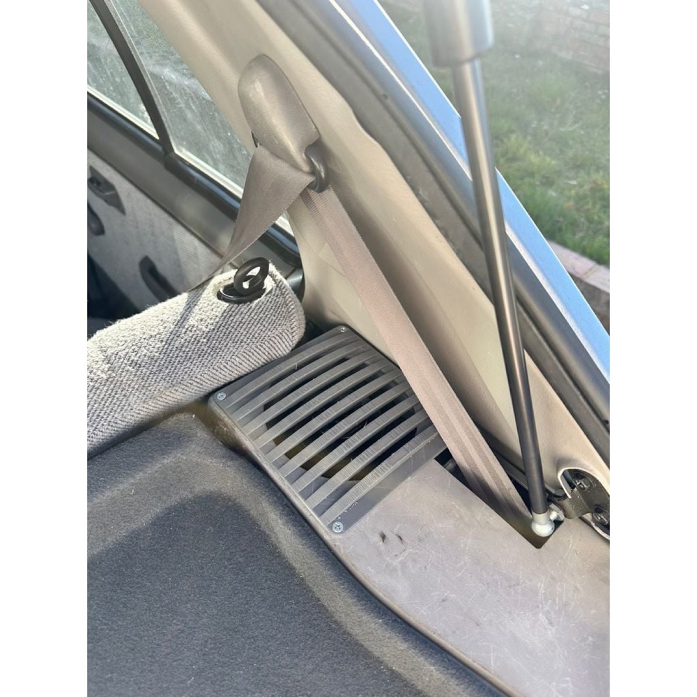 Nissan Micra/March (K10) arka hoparlör kutusu (4 inç)