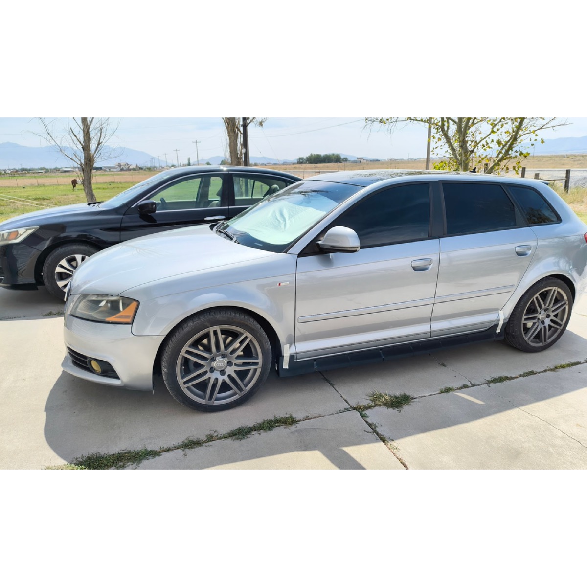 Audi A3 8P Marşpiyel Seti görsel 3