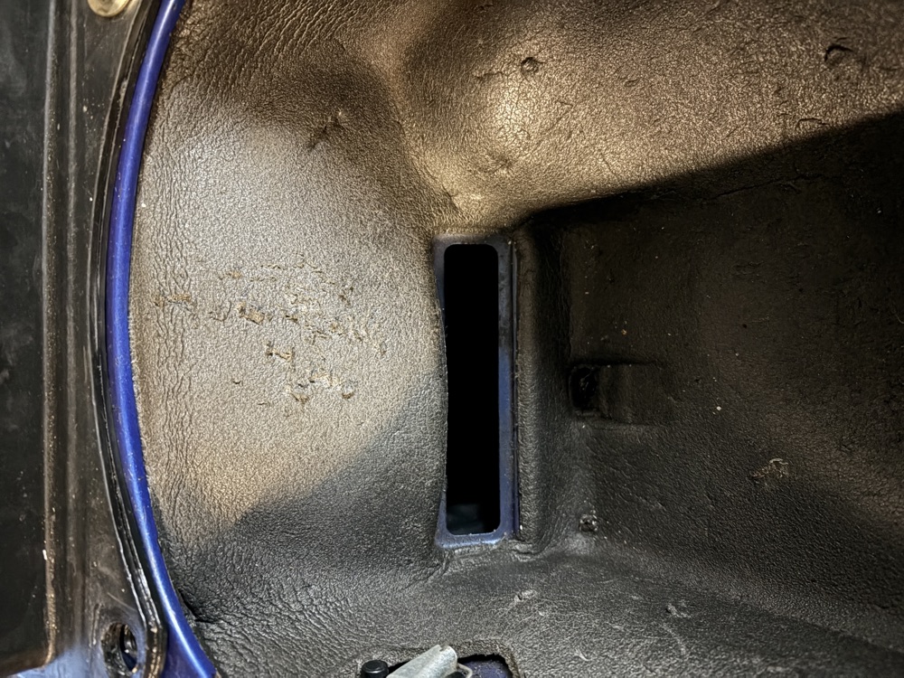 Vespa Cosa Hava Kutusu İptal Plakası görsel 2