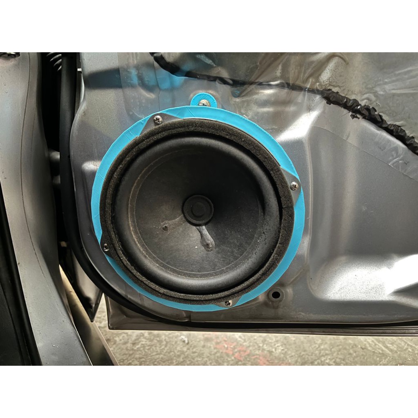 Subaru Forester SH Arka Kapı Hoparlör Adaptörü görsel 2