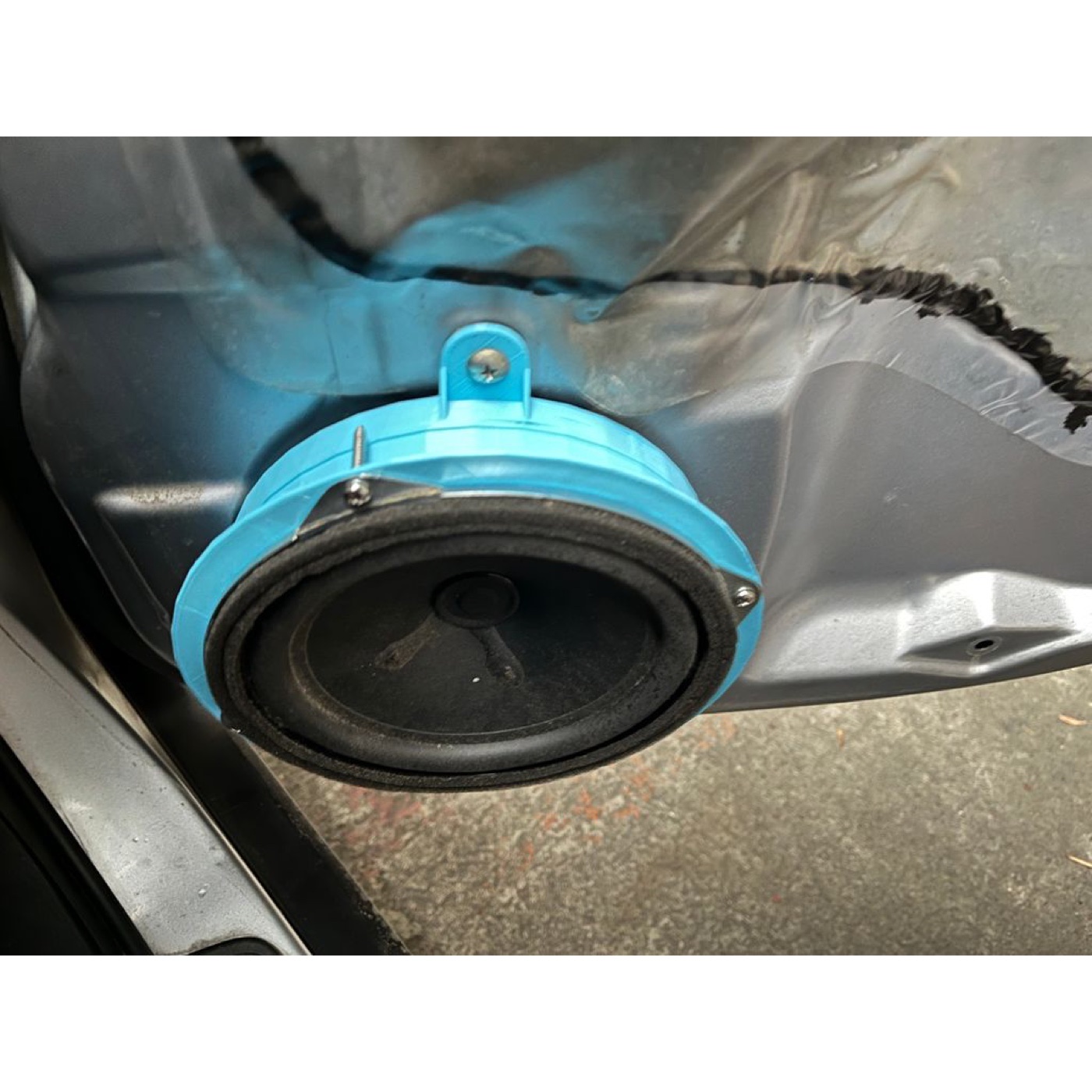 Subaru Forester SH Arka Kapı Hoparlör Adaptörü görsel 3
