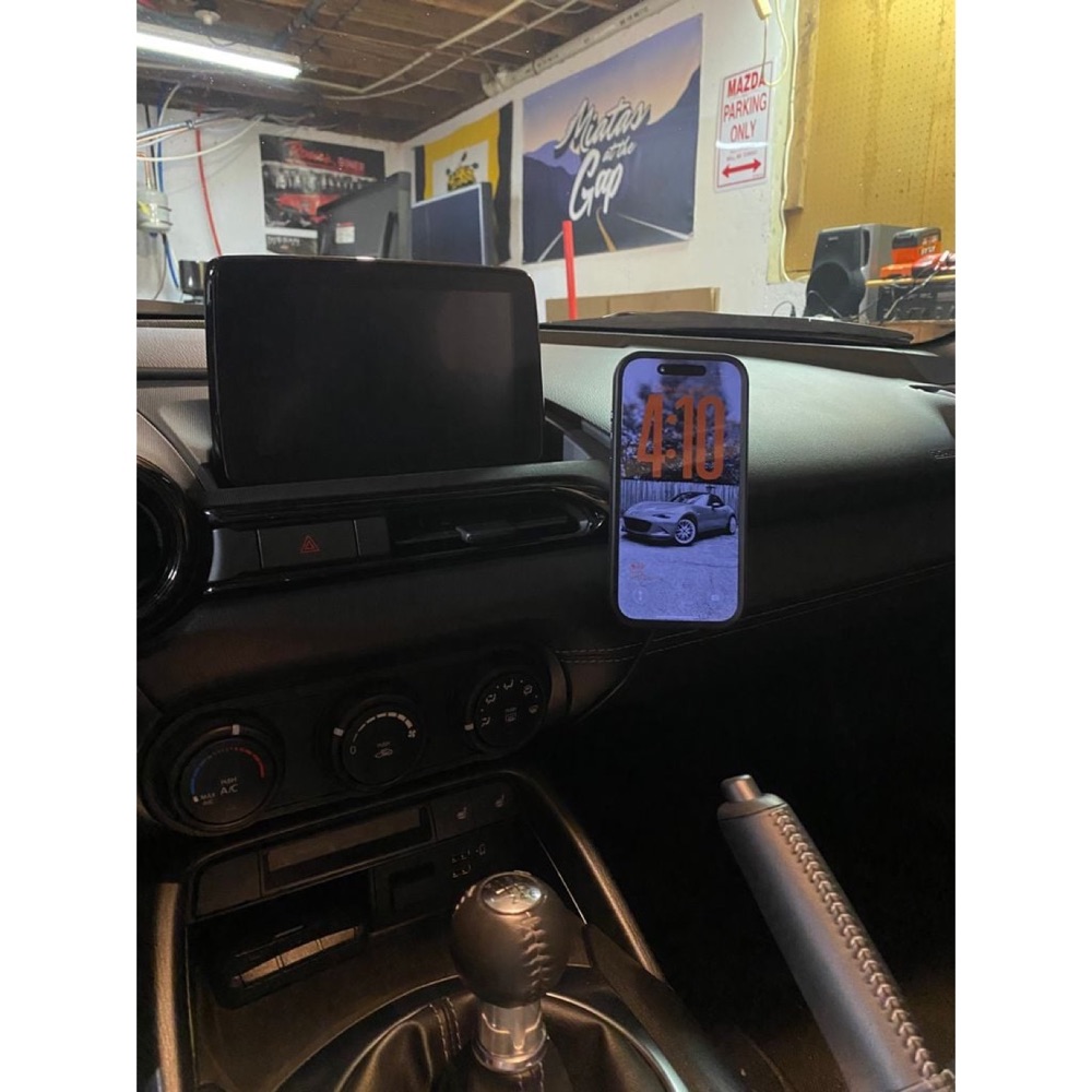 Mazda MX-5 Quad Lock Telefon Tutucusu görsel 3