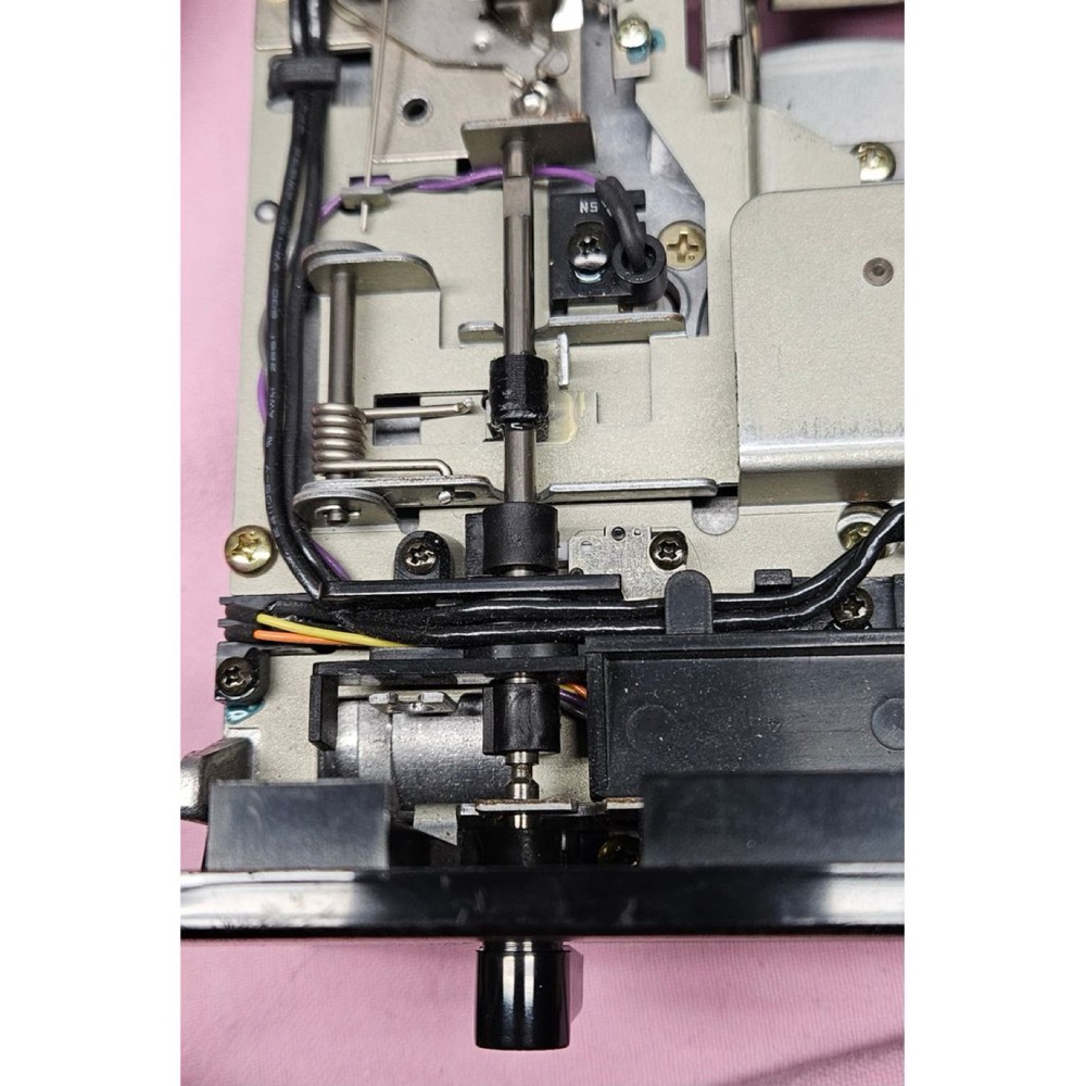 Mitsubishi 5.25" Disket Sürücü Kilitleme Kamı görsel 4
