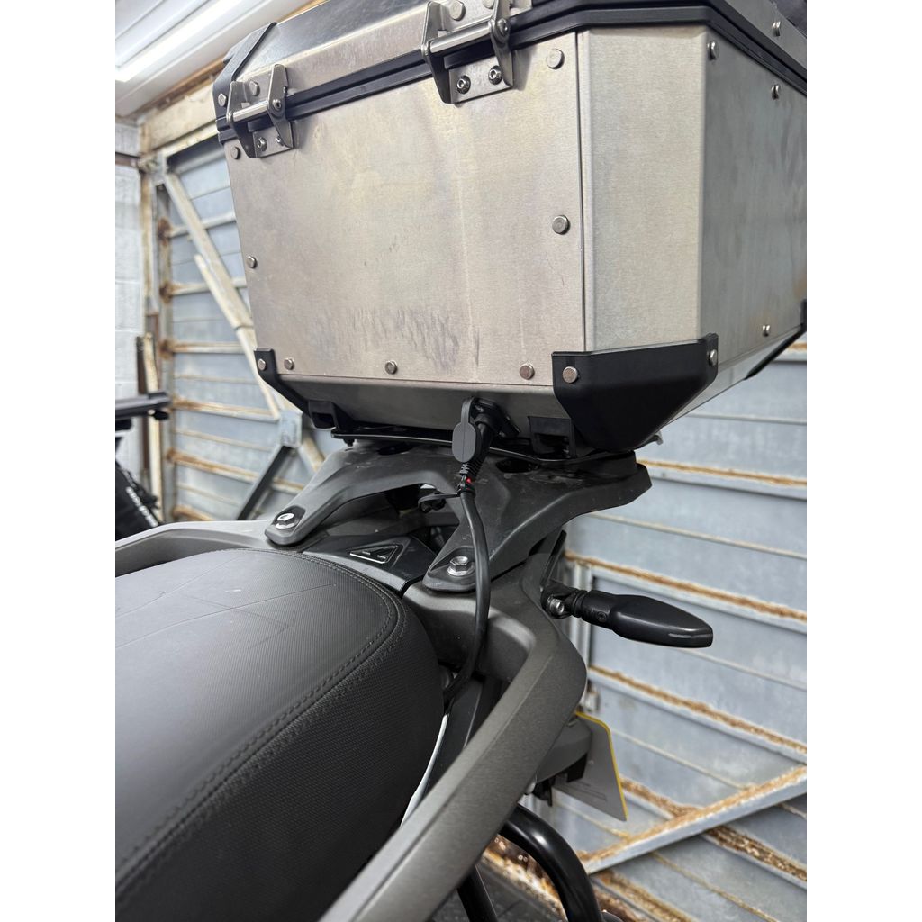 Triumph Tiger 1200 GT Explorer USB Montajı görsel 4