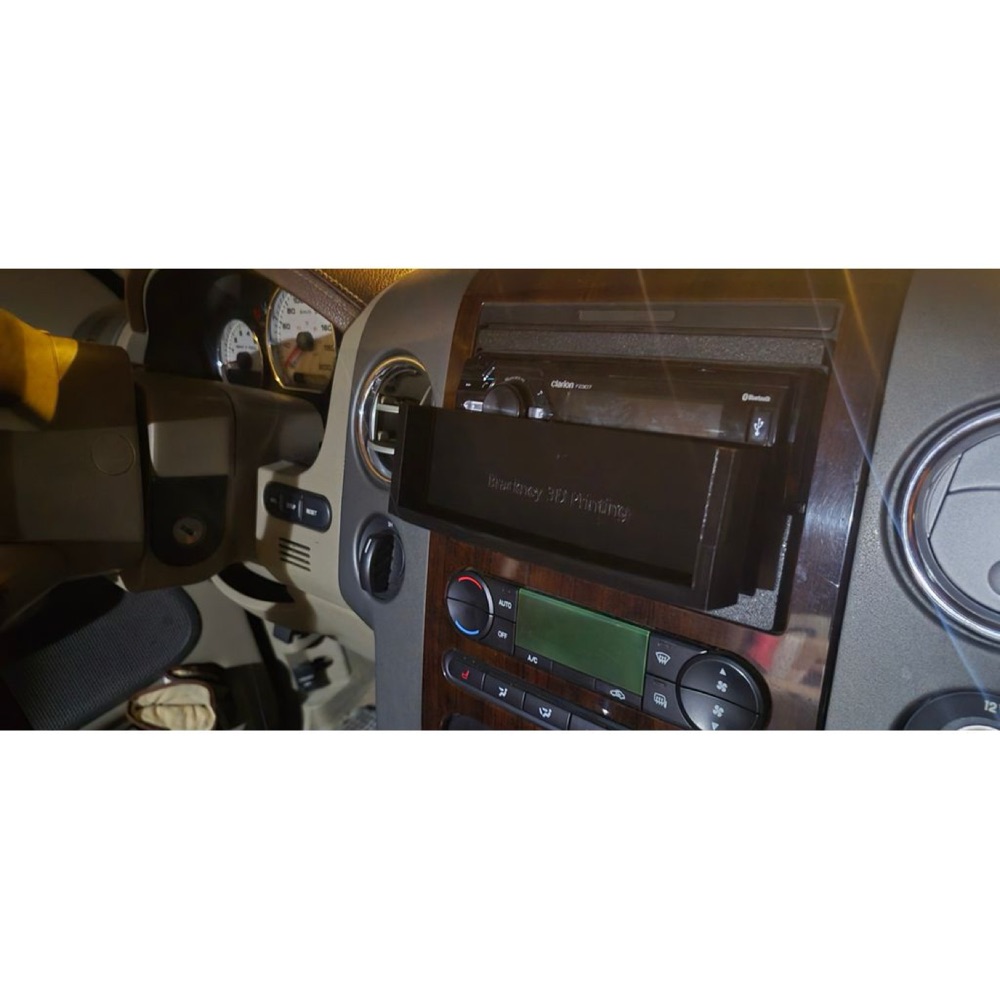 Ford F-150 Konsol Altı Telefon / Ekran Tutucu görsel 2