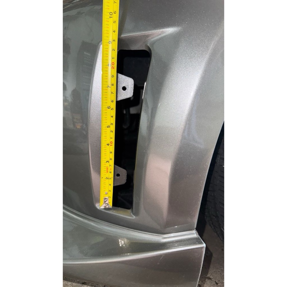 Nissan 350Z Nismo V3 ön tampon havalandırma parçası görsel 3