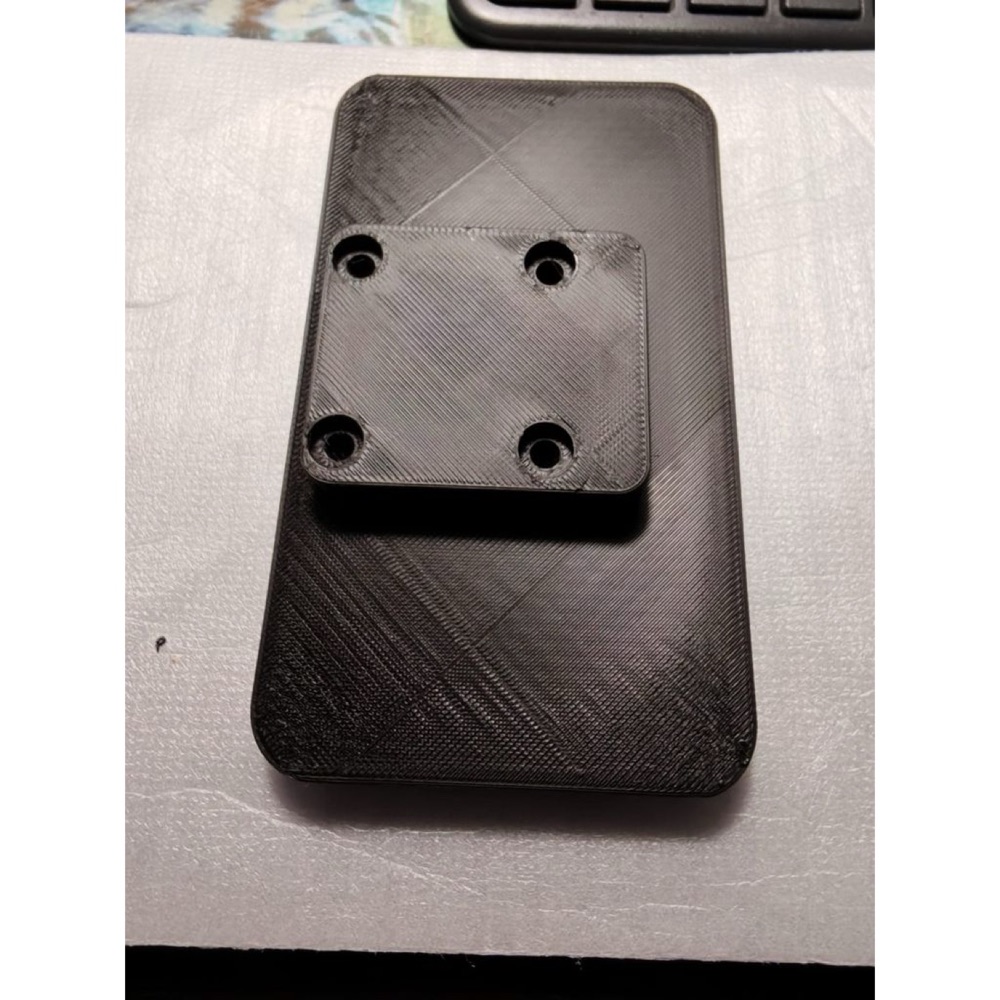 GPS Montaj Braketi (BMW R1200RT LC Uyumlu, 30mm Delik Aralığı)