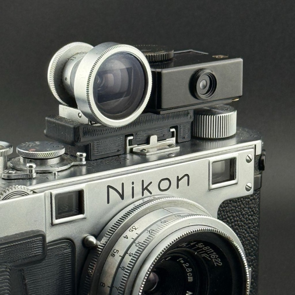 Nikon S1 için El Tutamağı ve Çift Flaş Ayağı Adaptörü görsel 2