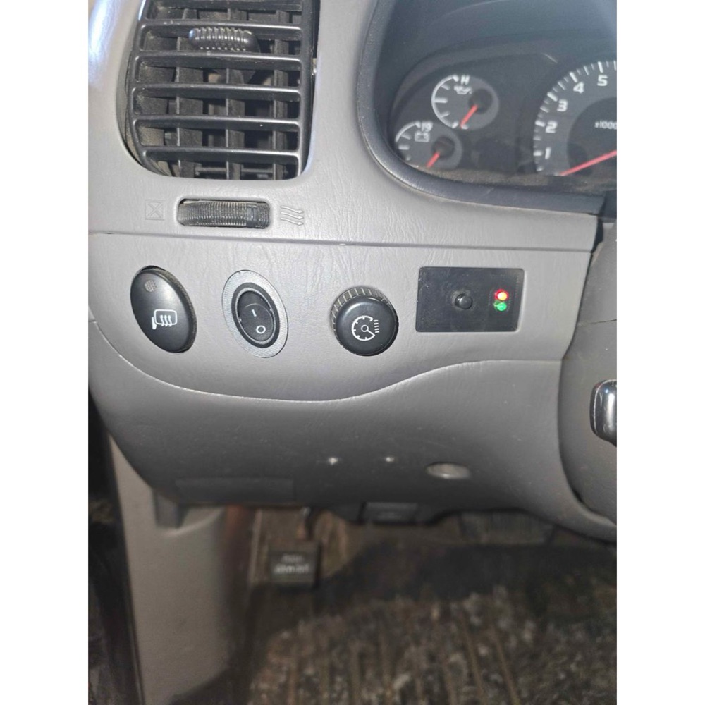 Toyota Sis Farı Anahtar Adaptörü