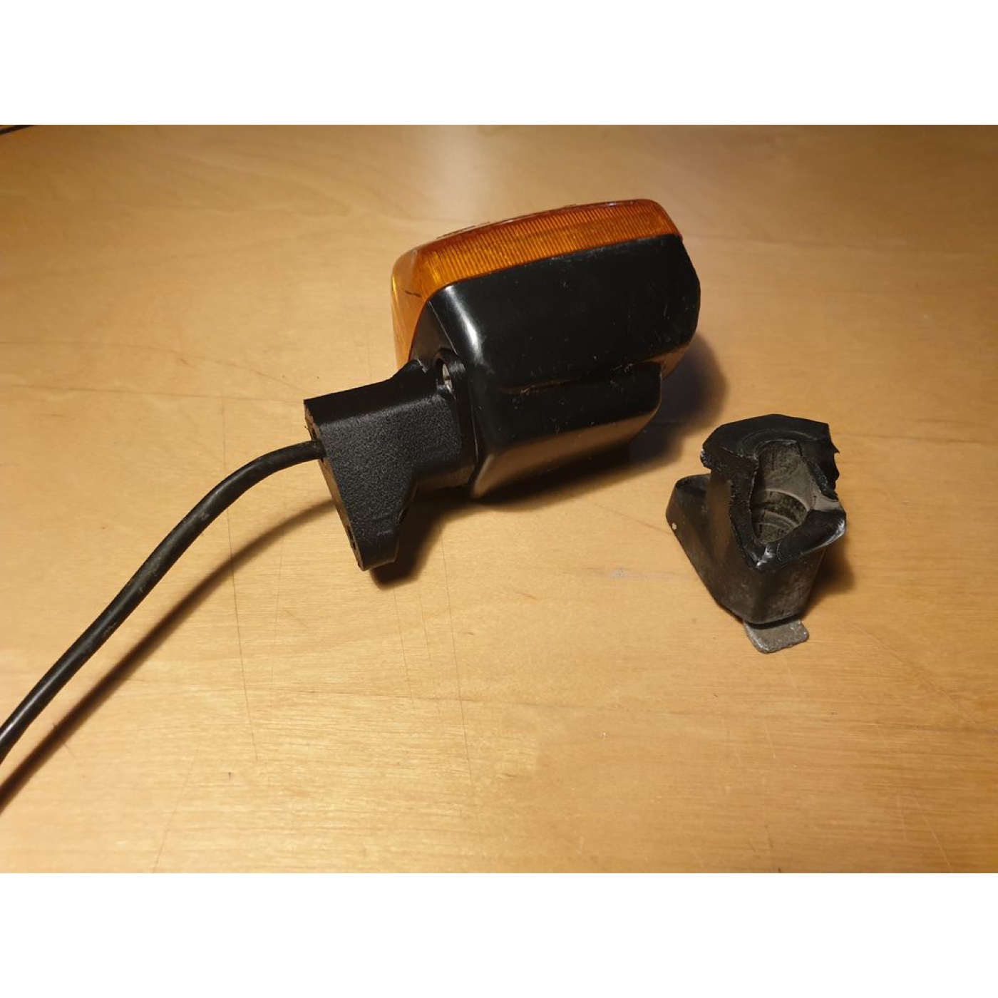 Aprilia/Gilera Sinyal Lambası Montaj Kolu görsel 3