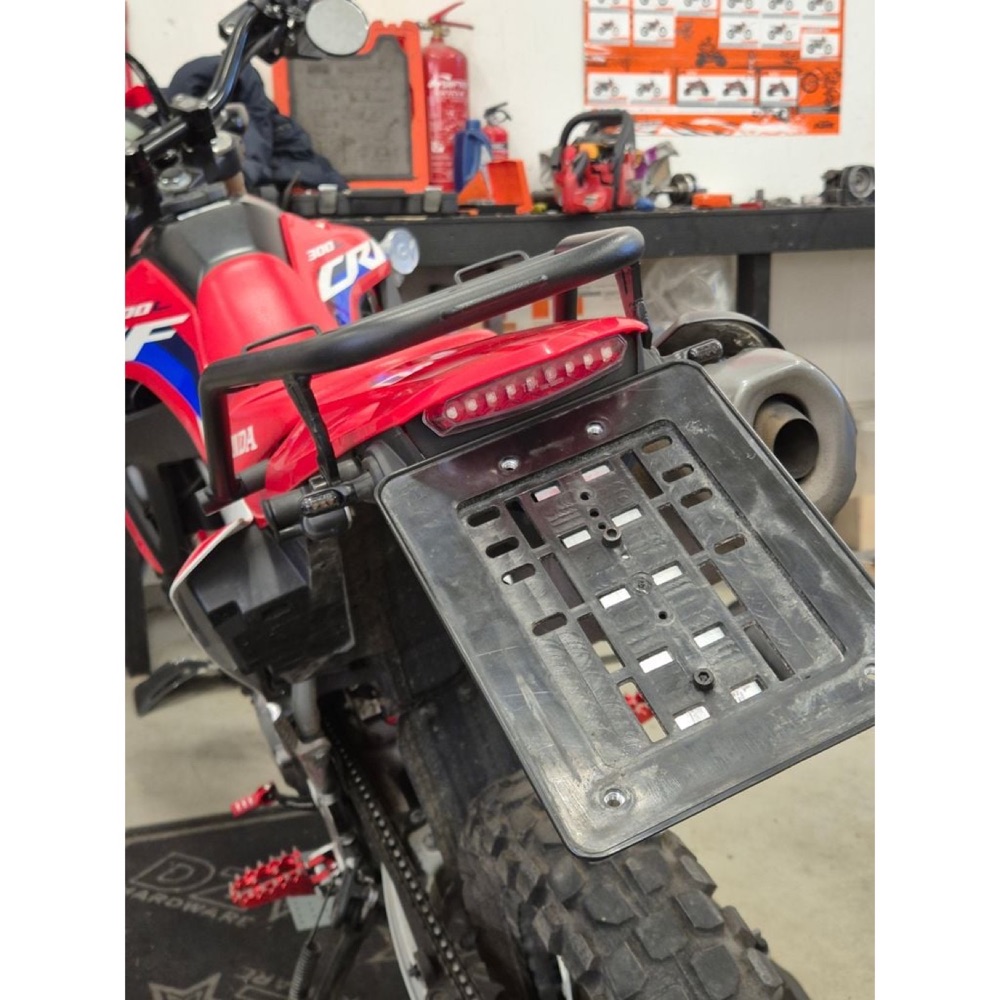 Honda CRF300L Arka Çamurluk Kapatma Plakası (Fender Eliminator) görsel 3