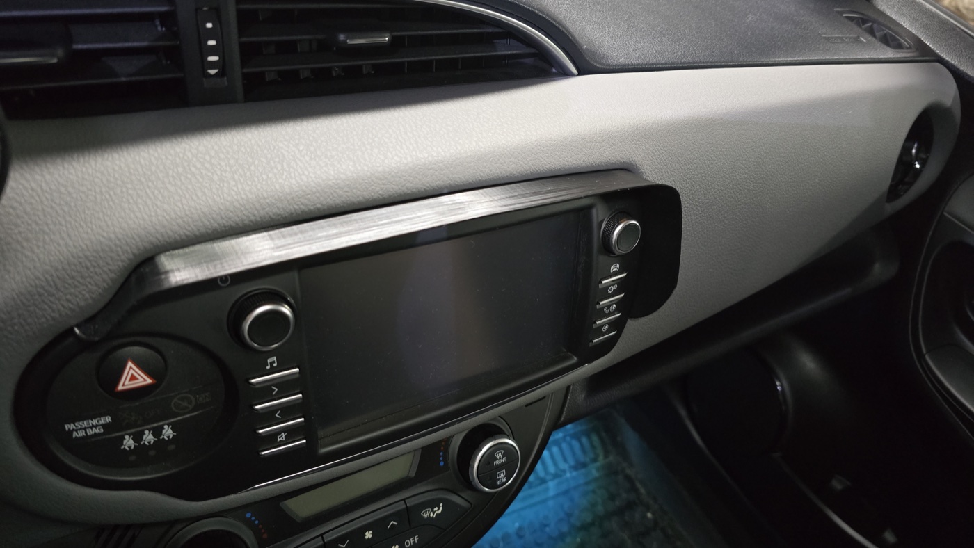 LCD Ekran Güneş Koruyucu (Toyota Yaris 2018) görsel 2