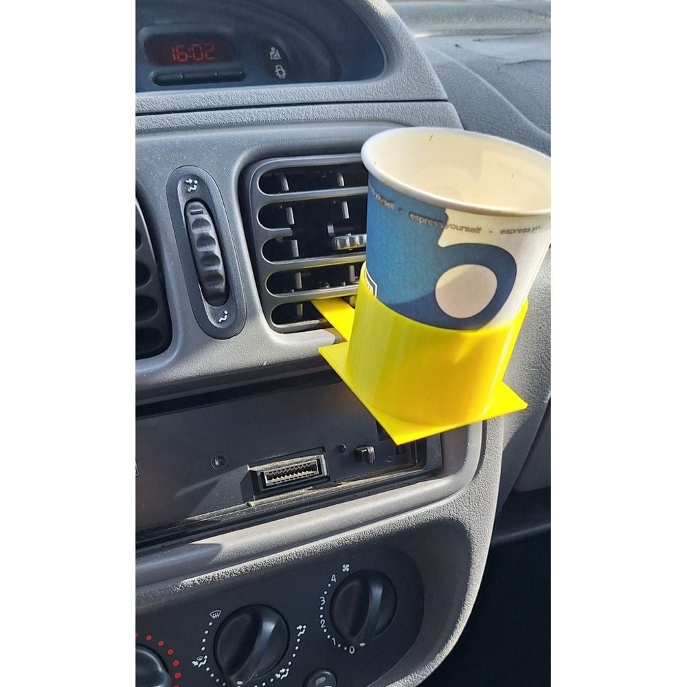 Renault Clio 2 Bardaklık